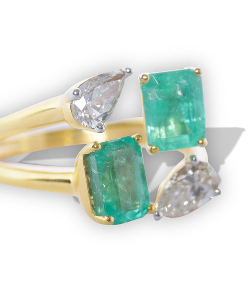 PRISTINE COLUMBIAN RING