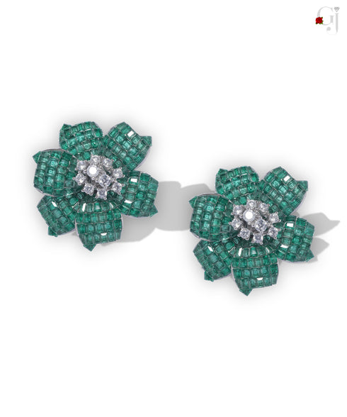 SILVER STRAWBERRY FUSION STUDS